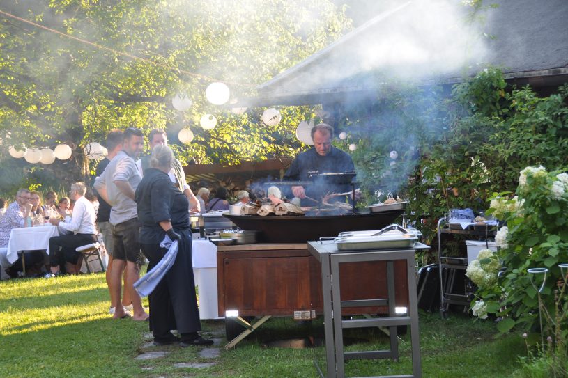 Grillparty Eventcatering Prinzipal 04 815x543 - Grillparty-Privat